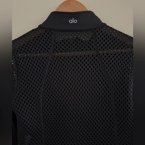 ALO Yoga Black Bomber Jacket with Mesh Sleeves and Back Size Medium - Picture 6 of 7